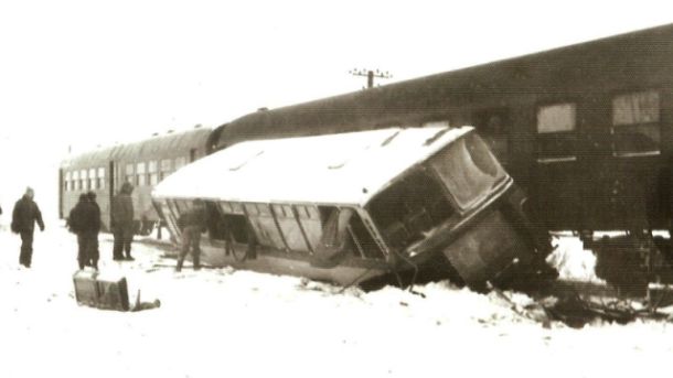 Wypadek autobusu i pociągu