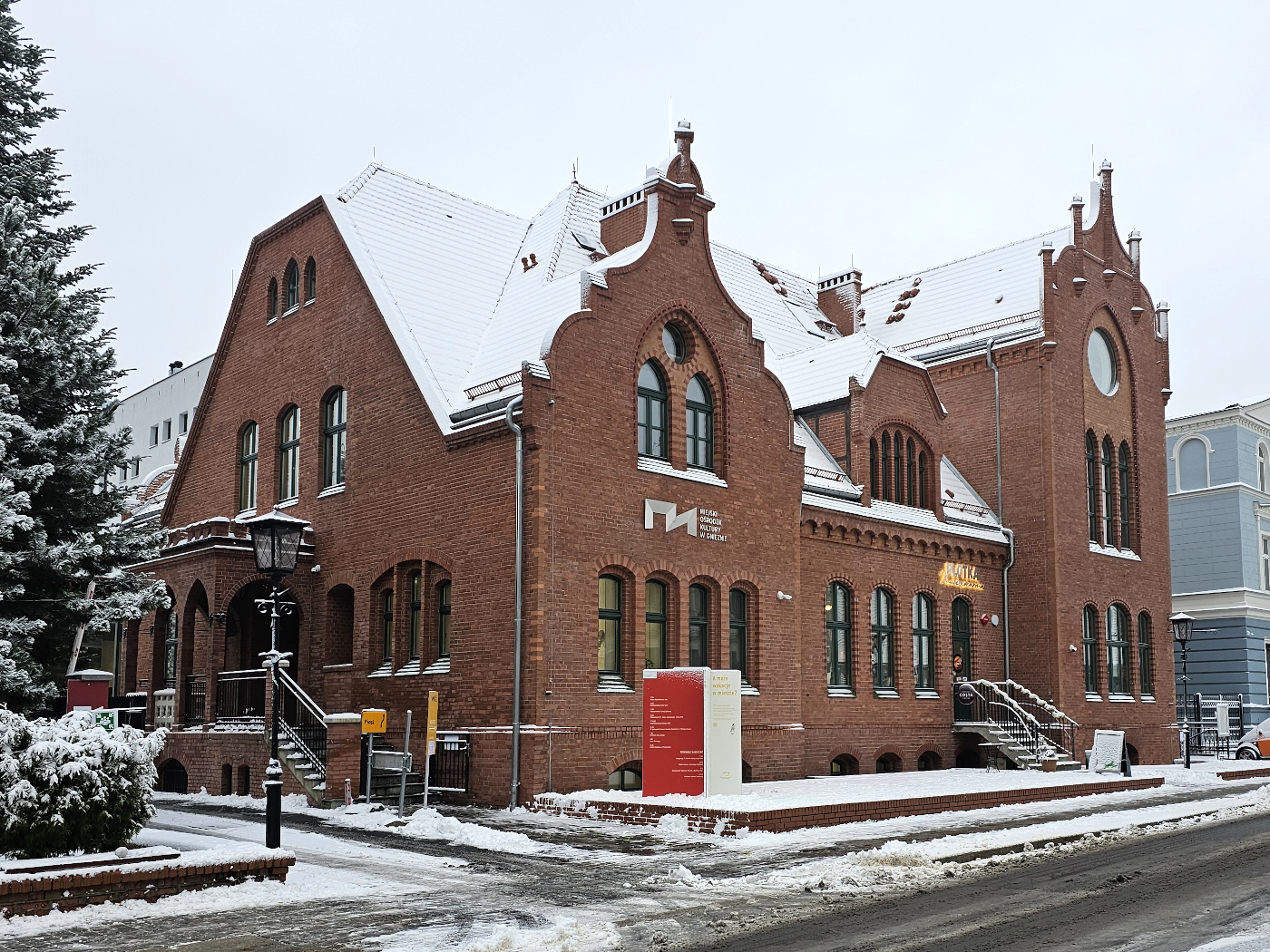 Włoska kultura, fotografia, brydż – sekcje MOK zapraszają