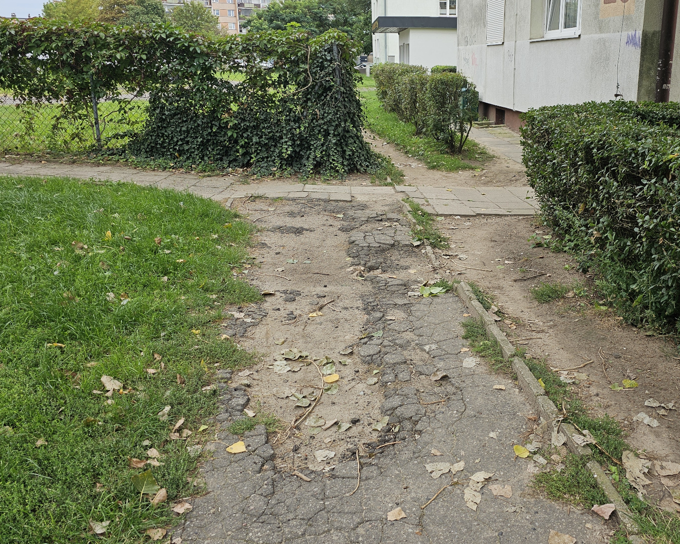 Chodnik w stanie „dobrym”, czyli nie takim, jak widzą go mieszkańcy?