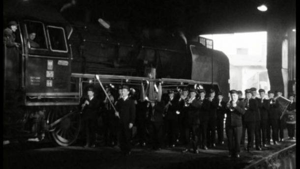 Orkiestra kolejowa kadr z nagrania